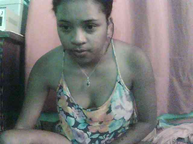 TriciaBella webcam
