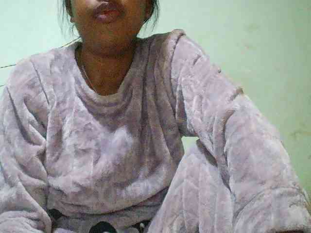 TriciaBella webcam