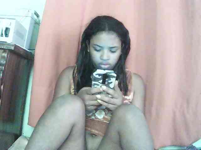 TriciaBella webcam