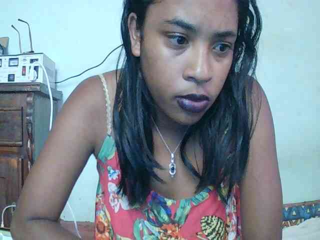 TriciaBella webcam