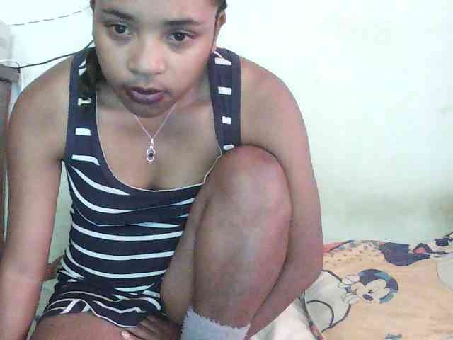 TriciaBella webcam