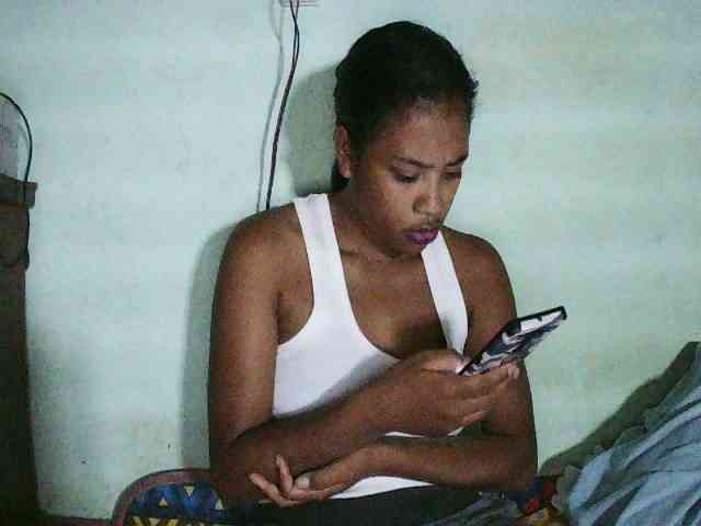 TriciaBella webcam