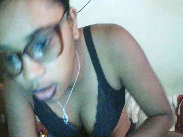 TriciaBella webcam