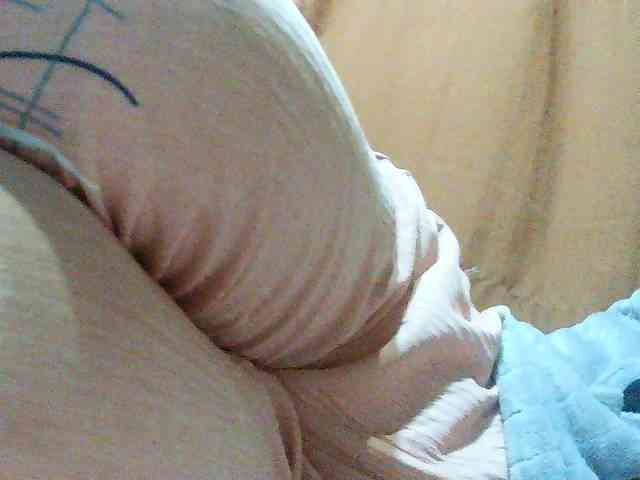TriciaBella webcam