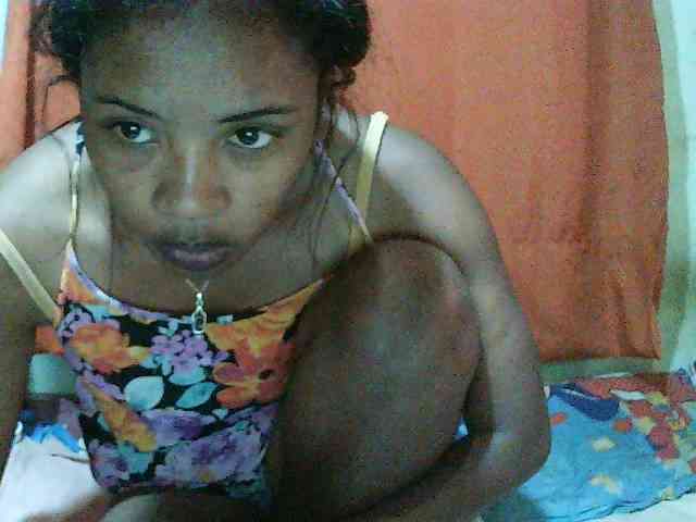 TriciaBella webcam