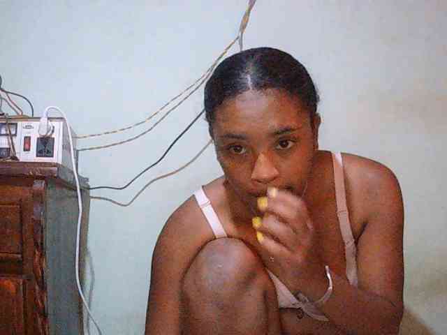 TriciaBella webcam