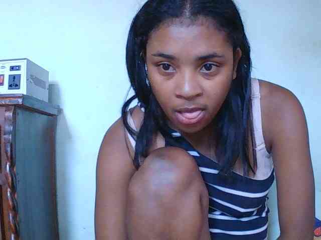 TriciaBella webcam
