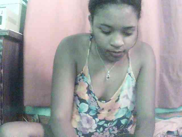 TriciaBella webcam