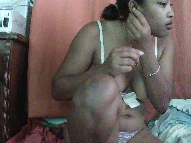 TriciaBella webcam