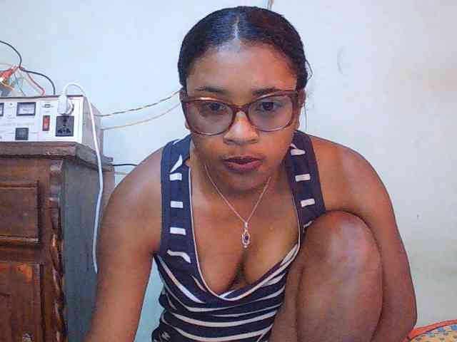 TriciaBella webcam