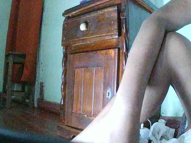 TriciaBella webcam