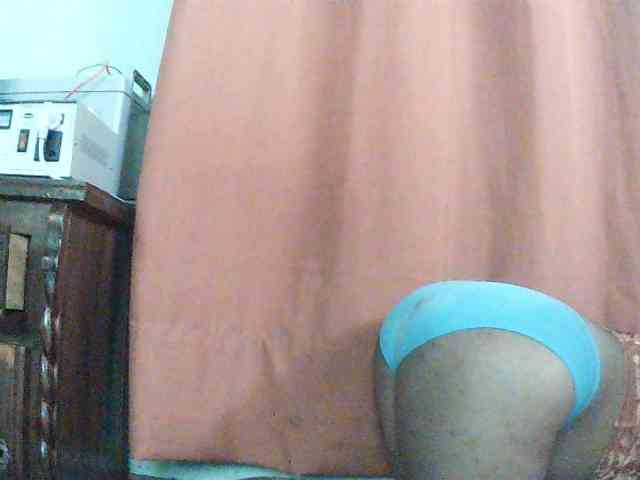 TriciaBella webcam