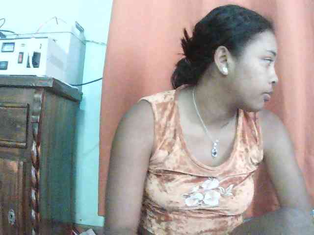 TriciaBella webcam