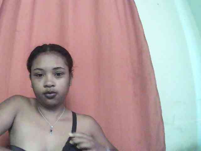 Modèle: TriciaBella