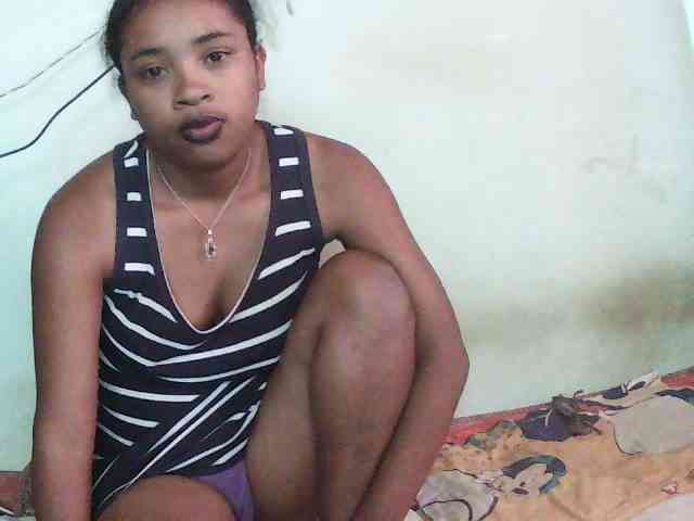 TriciaBella webcam