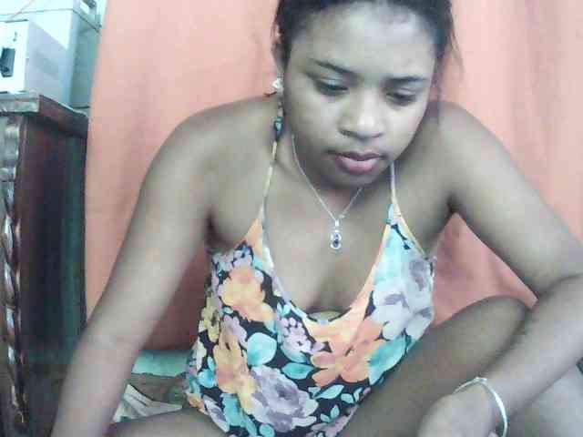 TriciaBella webcam