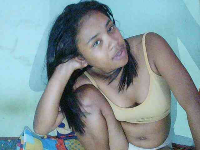 TriciaBella webcam