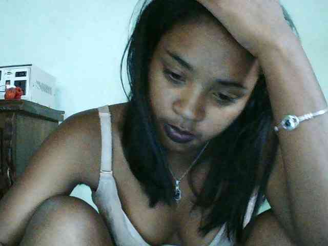 TriciaBella webcam