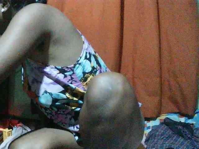 TriciaBella webcam