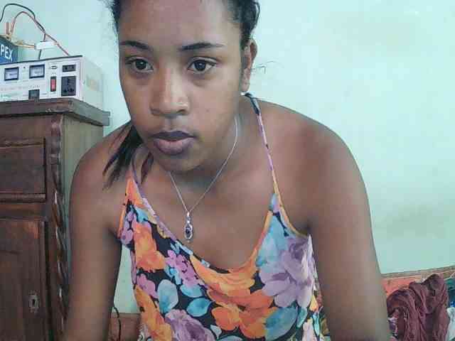 Modèle: TriciaBella
