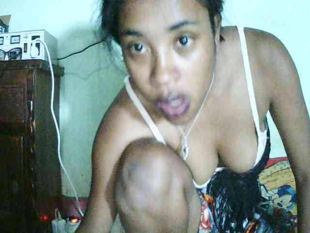 TriciaBella webcam