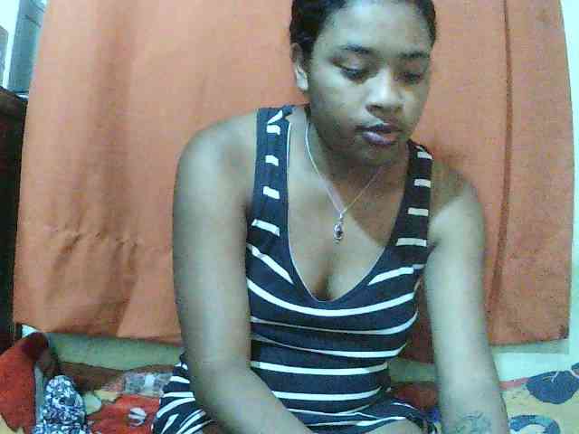Modèle: TriciaBella