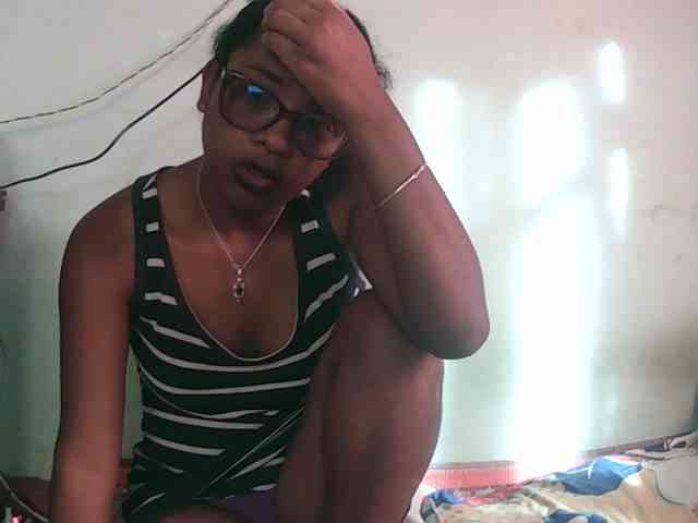 TriciaBella webcam