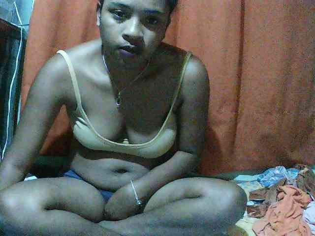 TriciaBella webcam