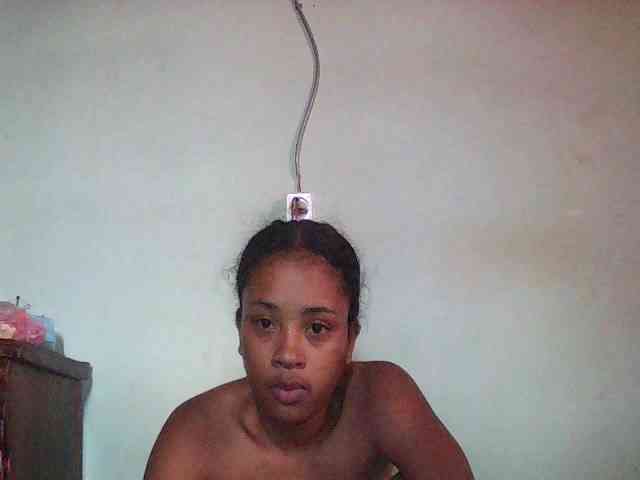 Modèle: TriciaBella