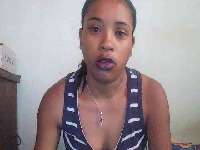 TriciaBella webcam