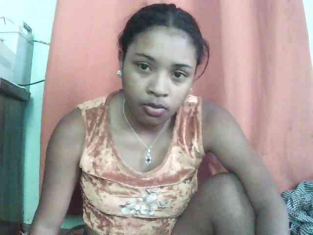 TriciaBella webcam