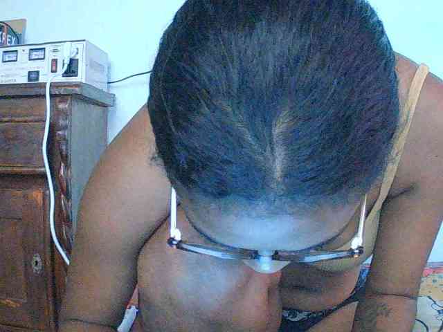 TriciaBella webcam