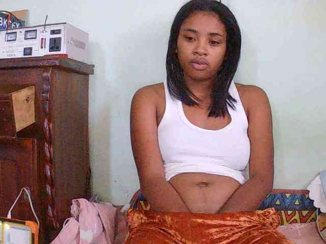 TriciaBella webcam