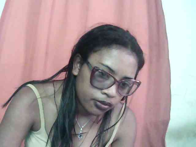TriciaBella webcam