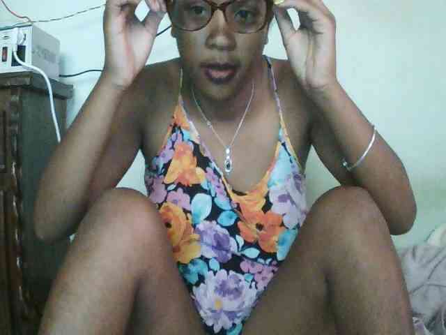 TriciaBella webcam