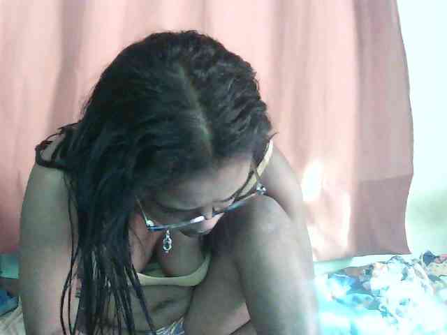 TriciaBella webcam