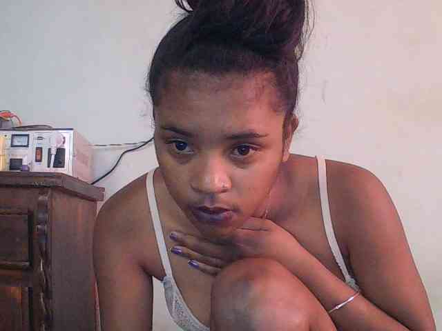 TriciaBella webcam