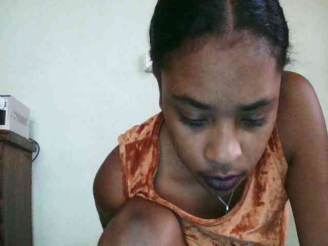 TriciaBella webcam