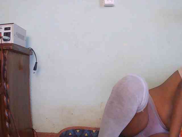 TriciaBella webcam