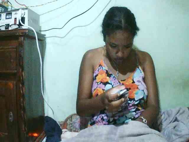 TriciaBella webcam