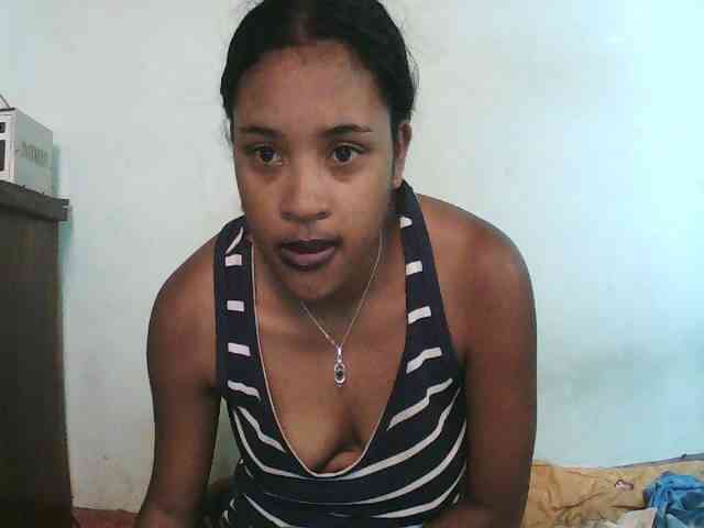 TriciaBella webcam