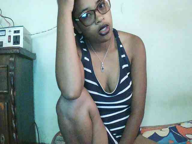 TriciaBella webcam