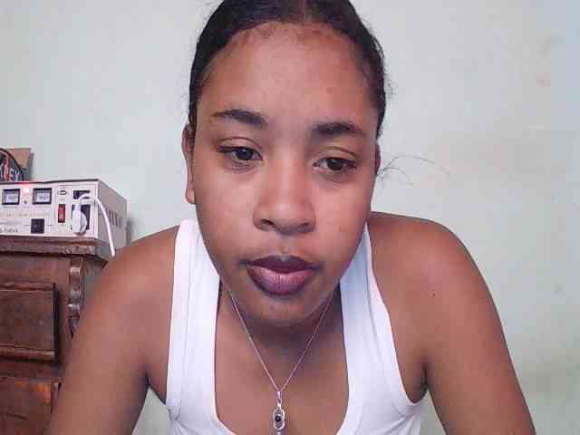 TriciaBella webcam