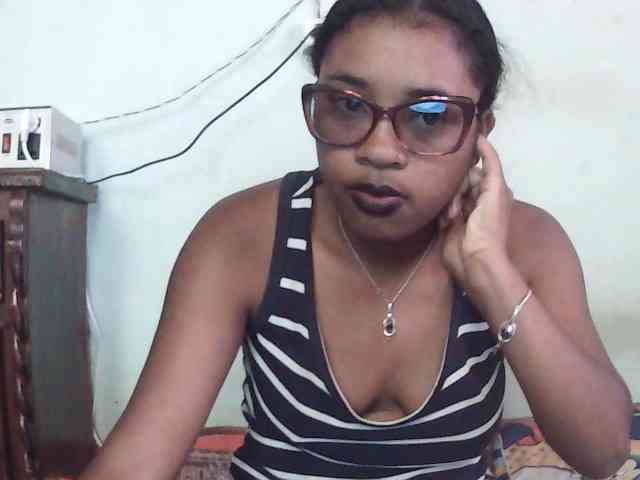 TriciaBella webcam