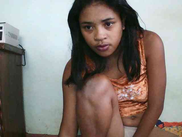 TriciaBella webcam