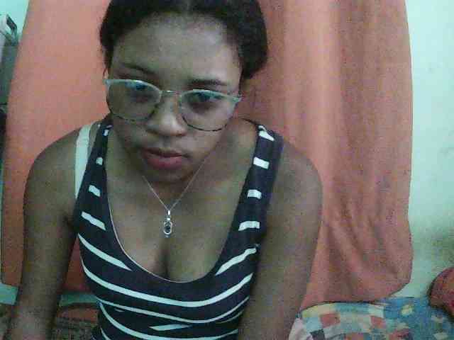 TriciaBella webcam