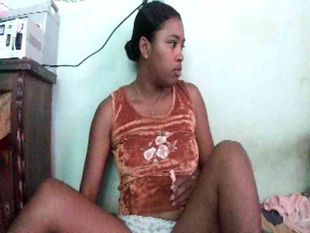 TriciaBella webcam