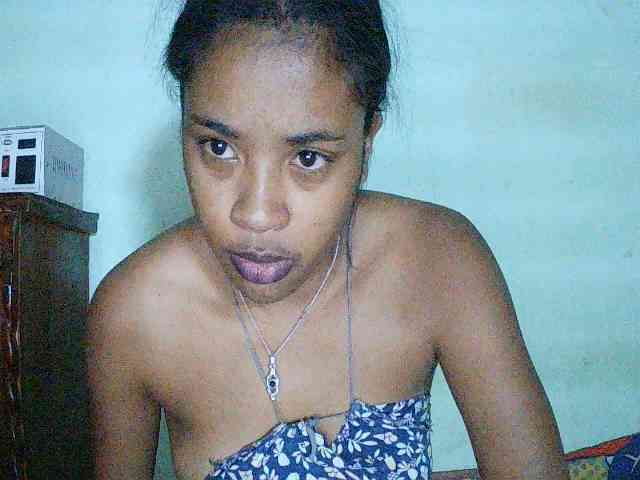TriciaBella webcam