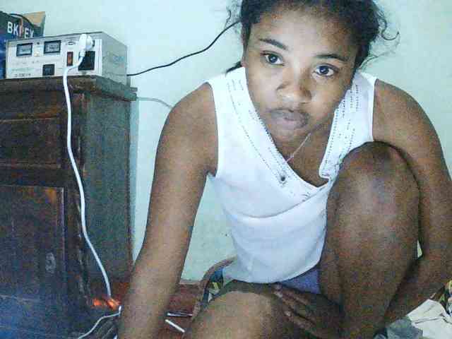 TriciaBella webcam
