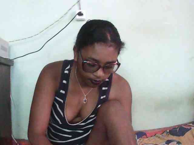 TriciaBella webcam